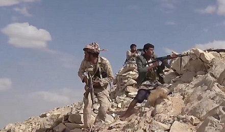 You are currently viewing الحوثيون يصعّدون هجماتهم والسعودية تعترض صواريخ ومسيّرات