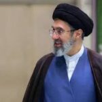 السيد خامنئي يوجه رسالةً بمناسبة أسبوع الدفاع المقدس وذكرى شهادة السيد نصر الله.. ماذا جاء فيها؟