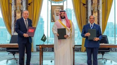 You are currently viewing رغم “اتفاق مكة”.. لماذا لم تقدم تركيا وباكستان الدعم العسكري للسعودية ضد الحوثيين؟