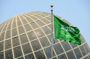 Read more about the article الرياض تشعر بخيبة أمل من شح الدعم الذي يقدمه حلفاؤها الغربيون في حربها ضد الحوثيين.. بلومبرغ تكشف التفاصيل