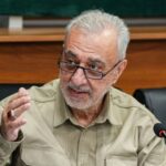 أخلاقي في أول تصريح له بعد تعيينه وزيراً للدفاع في إيران: فليعلم العدو أن توجيه قنبلة إلى بلدنا يعني إخراج قواته أفقياً
