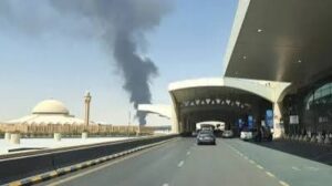 Read more about the article هجوم جديد على مطار الرياض.. إخلاء المسافرين وتعليق حركة الطيران